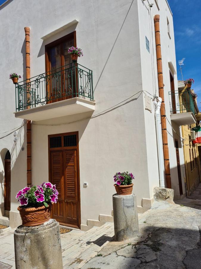 Voltamare Apartment Castellammare del Golfo Bagian luar foto